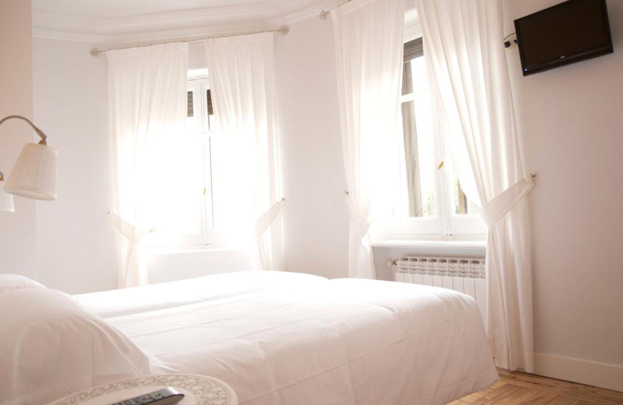 Hostal Boreal Mistral Бургос Экстерьер фото